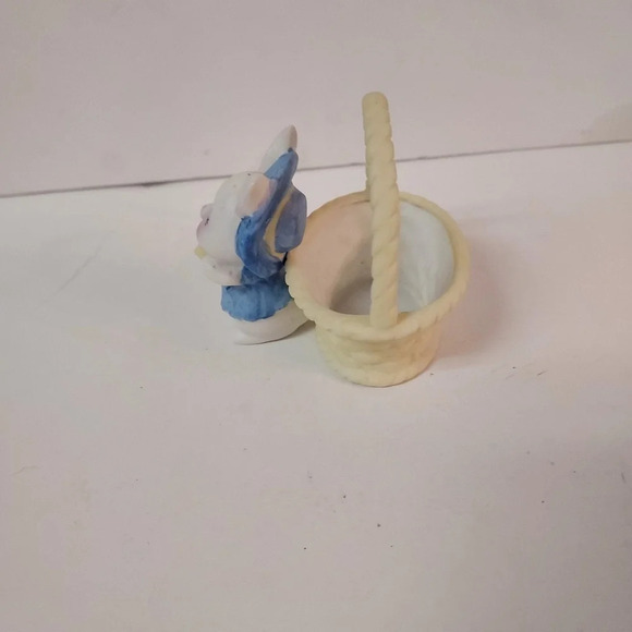 Vintage 1982 Enesco Bunny With Easter Basket Porcelain Bisque Figurine - Picture 2 of 10